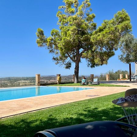 Mater Ariany Hotel Exterior foto